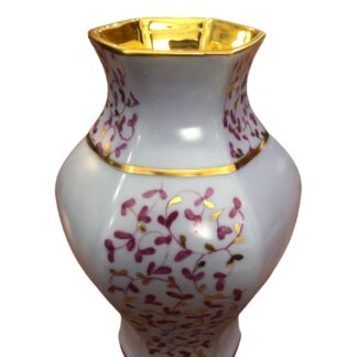 Vaso bordo decorato a mano con filo d’oro.